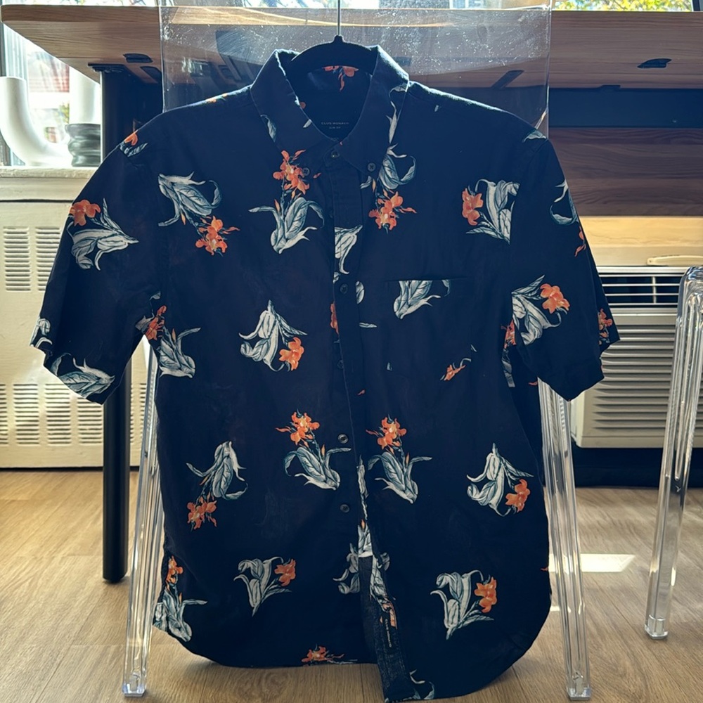 Club Monaco Short Sleeved Button Down